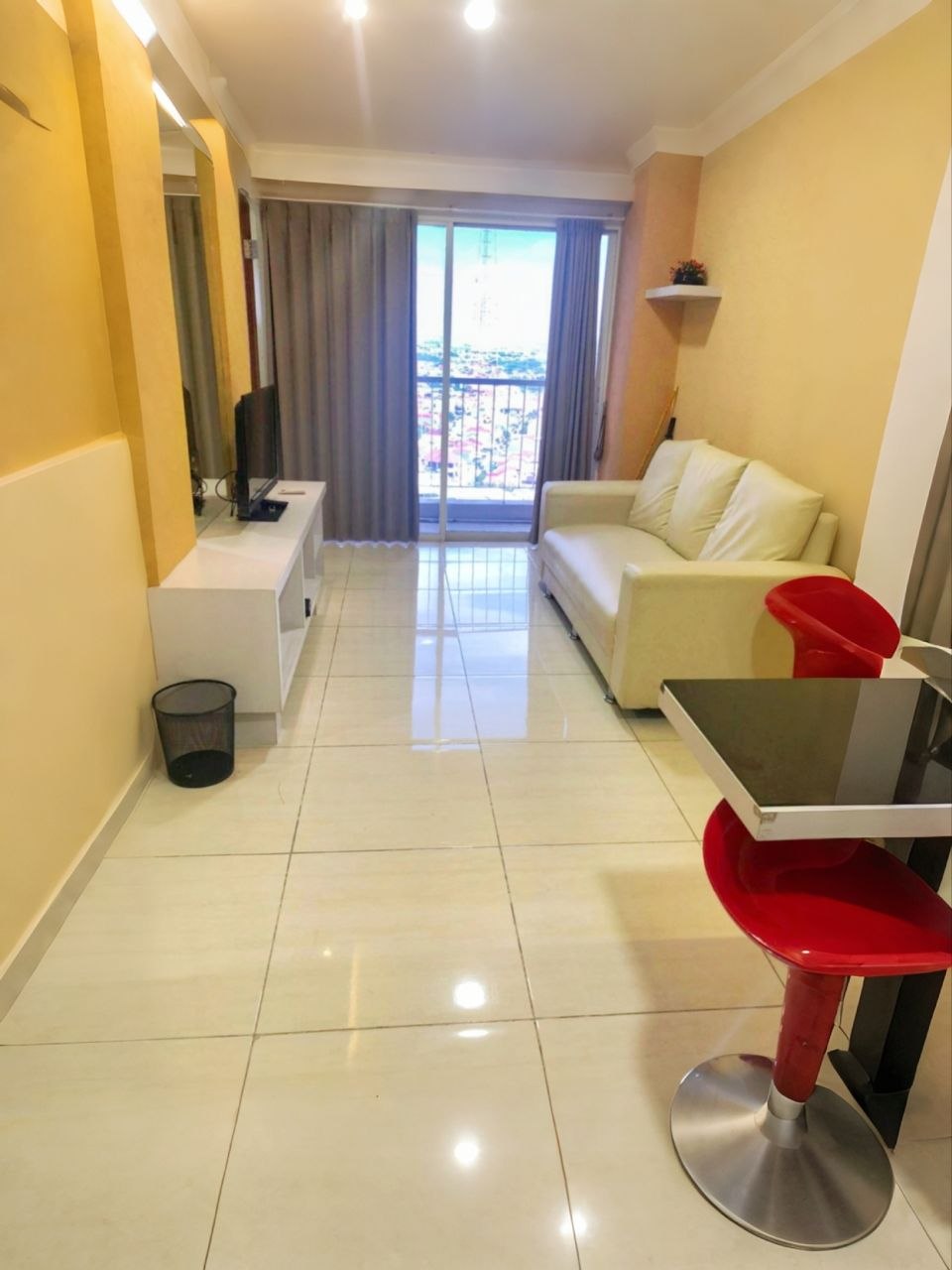 BUYER ONLY !!! Apartemen Puncak Bukit Golf , FULL FURNISH , SIAP HUNI , View City & Pool
