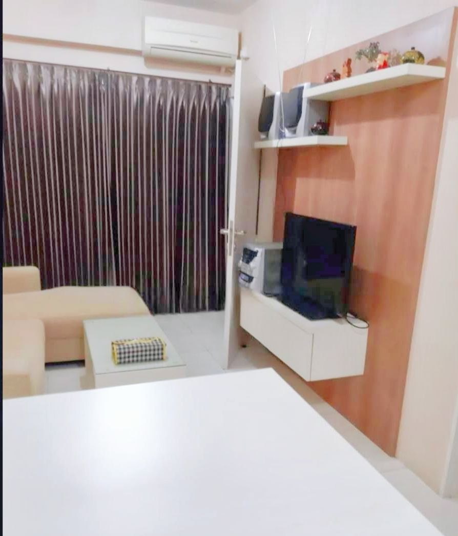 BUYER ONLY !!! Apartemen Puncak Bukit Golf , Interior Mewah , Full Furnish , View POOL